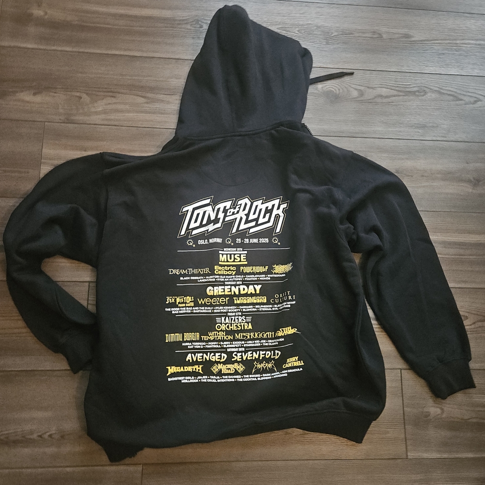 New with Tags Tons Of Rock Tour Hoodie